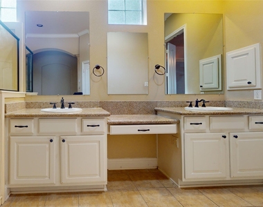 8538 Sunrise Meadow Lane - Photo Thumbnail 22