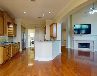 8538 Sunrise Meadow Lane - Photo Thumbnail 9