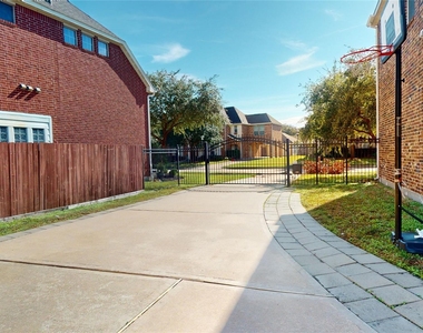 8538 Sunrise Meadow Lane - Photo Thumbnail 44