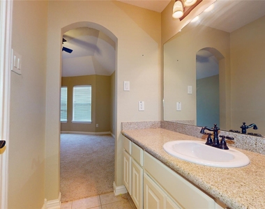 8538 Sunrise Meadow Lane - Photo Thumbnail 29