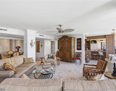4041 Gulf Shore Boulevard N - Photo Thumbnail 11