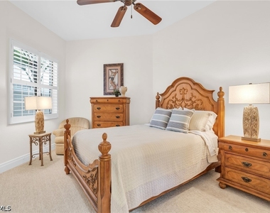 9006 Cascada Way - Photo Thumbnail 20