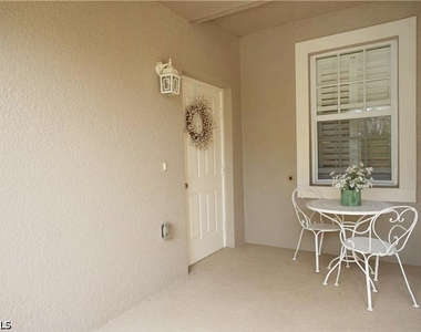 3435 Laurel Greens Lane S - Photo Thumbnail 3