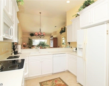 2820 Cypress Trace Circle - Photo Thumbnail 4