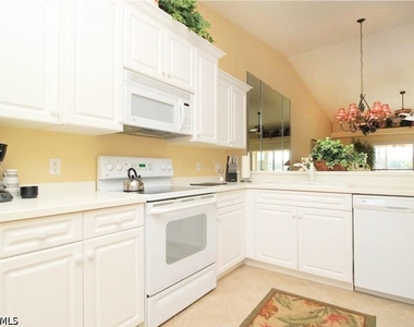 2820 Cypress Trace Circle - Photo Thumbnail 13