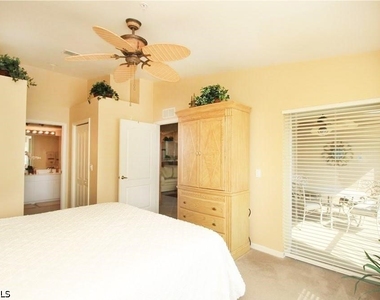 2820 Cypress Trace Circle - Photo Thumbnail 6