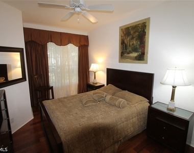 8526 Pepper Tree Way - Photo Thumbnail 8