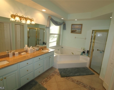 8526 Pepper Tree Way - Photo Thumbnail 9