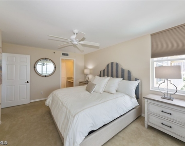 5550 Heron Point Drive - Photo Thumbnail 7