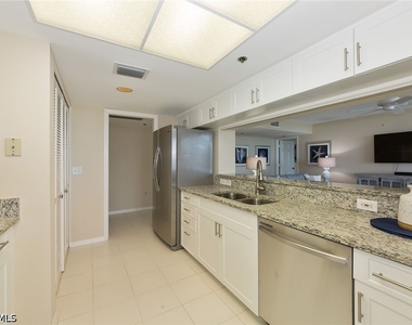 5550 Heron Point Drive - Photo Thumbnail 2
