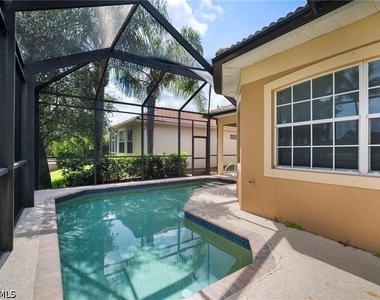 8519 Chase Preserve Drive - Photo Thumbnail 23