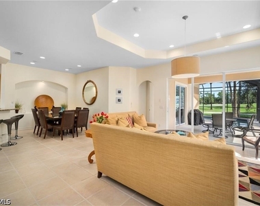 8519 Chase Preserve Drive - Photo Thumbnail 2