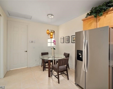 8519 Chase Preserve Drive - Photo Thumbnail 8