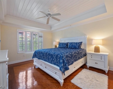 410 Bayfront Place - Photo Thumbnail 6