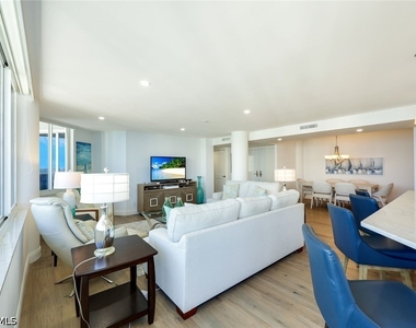 4041 Gulf Shore Boulevard N - Photo Thumbnail 5