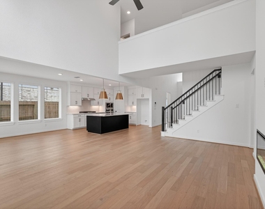 9437 Pacific Crest Ct - Photo Thumbnail 7