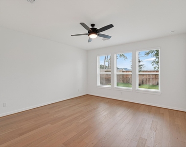 9437 Pacific Crest Ct - Photo Thumbnail 12