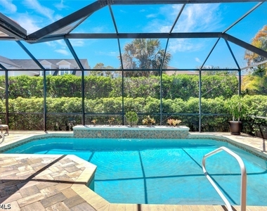 16208 Parque Lane - Photo Thumbnail 19