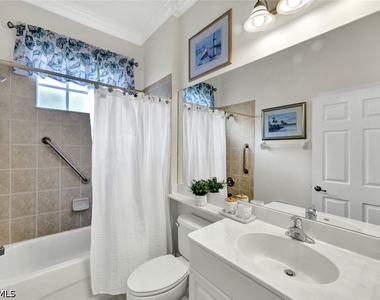 16208 Parque Lane - Photo Thumbnail 15