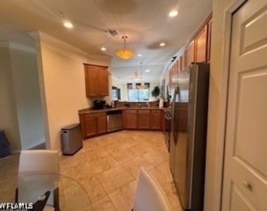 9844 Venezia Circle - Photo Thumbnail 8