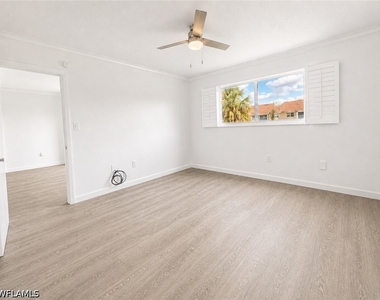 225 Turtle Lake Court - Photo Thumbnail 11