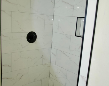2405 Byron Avenue - Photo Thumbnail 6