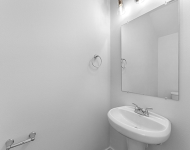 21611 Alberta Forest Circle - Photo Thumbnail 5