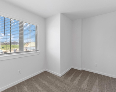 21611 Alberta Forest Circle - Photo Thumbnail 16