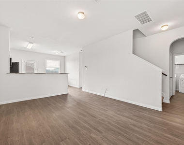 17247 Quiet Song Court - Photo Thumbnail 4