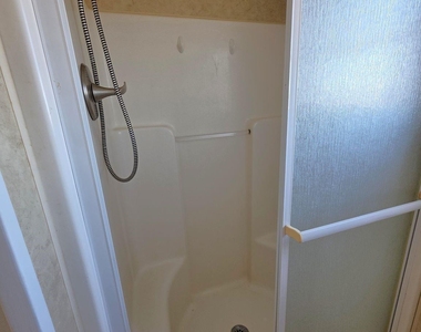 405 Blue Water Boulevard - Photo Thumbnail 22