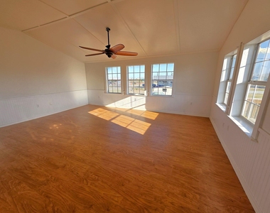 405 Blue Water Boulevard - Photo Thumbnail 8