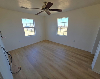 405 Blue Water Boulevard - Photo Thumbnail 19