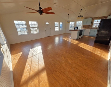 405 Blue Water Boulevard - Photo Thumbnail 10