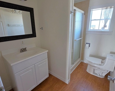 405 Blue Water Boulevard - Photo Thumbnail 21