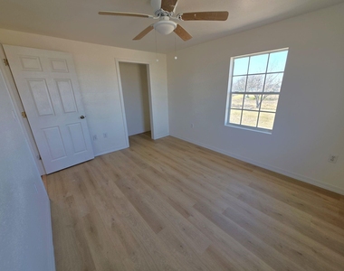 405 Blue Water Boulevard - Photo Thumbnail 18