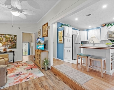 4751 Lafayette Lane W - Photo Thumbnail 1