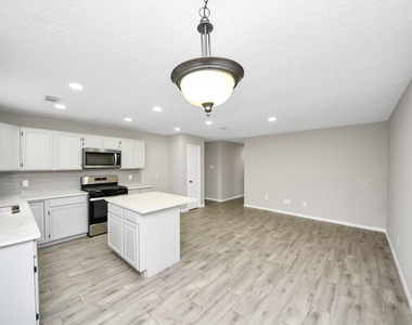 4915 Pecan Grove Drive - Photo Thumbnail 11
