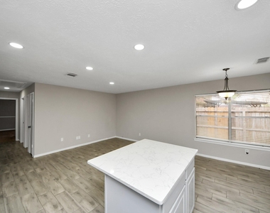 4915 Pecan Grove Drive - Photo Thumbnail 12
