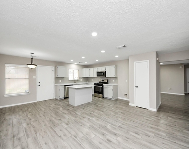 4915 Pecan Grove Drive - Photo Thumbnail 8