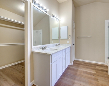 138 W New Meadows Drive - Photo Thumbnail 36