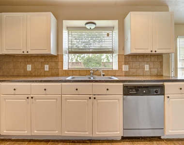 138 W New Meadows Drive - Photo Thumbnail 13