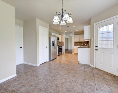 138 W New Meadows Drive - Photo Thumbnail 21