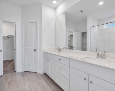 13728 Windward Mist Drive - Photo Thumbnail 13