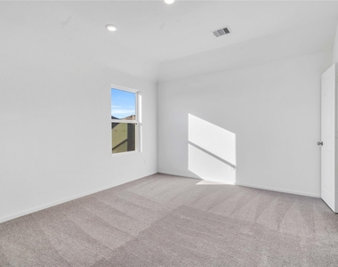 13728 Windward Mist Drive - Photo Thumbnail 29