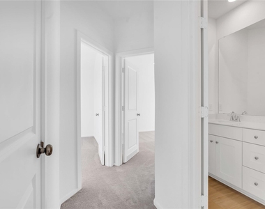 13728 Windward Mist Drive - Photo Thumbnail 24
