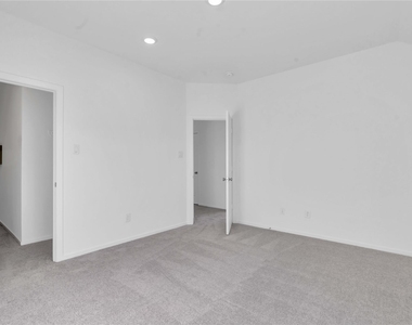 13728 Windward Mist Drive - Photo Thumbnail 31