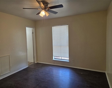 11549 S Kirkwood Road - Photo Thumbnail 5