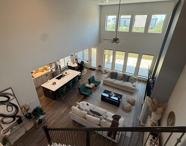 563 Santa Rosa Hills Drive - Photo Thumbnail 46