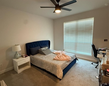 563 Santa Rosa Hills Drive - Photo Thumbnail 10