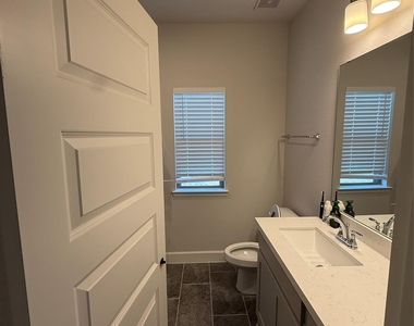 563 Santa Rosa Hills Drive - Photo Thumbnail 42
